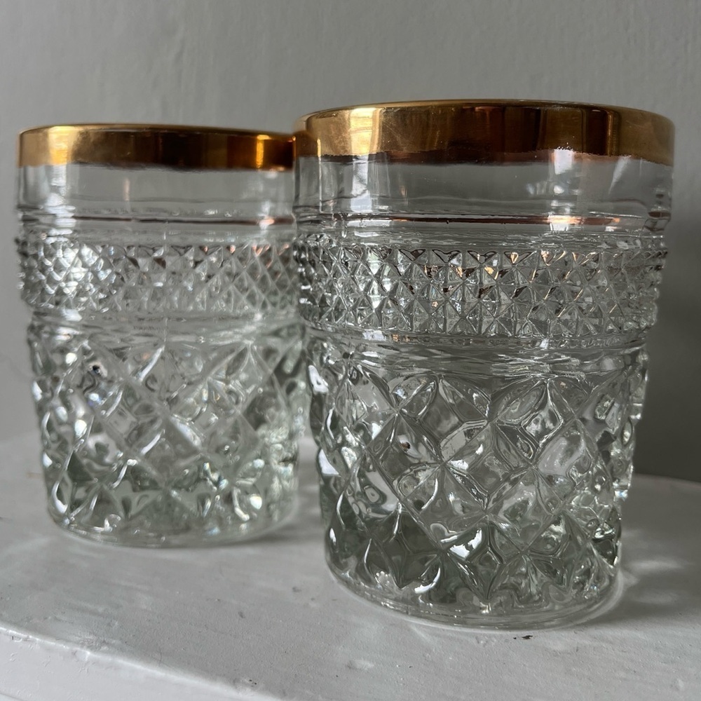 Vintage/Antique Glass and Crystal 5 lb Mystery Box —
Re-sellers/DIY welcome! - Picture 7 of 13